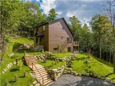 Le Montagnia - Tremblant, SPA & Sauna
