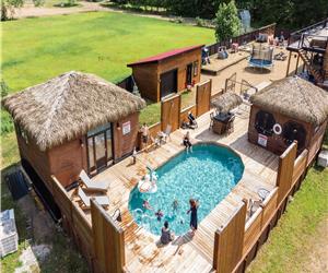 Grand chalet luxueux pour 30 avec PISCINE, SPA, volley ++